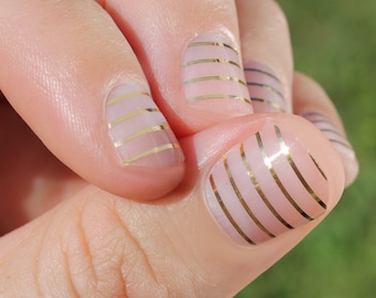 Gold Stripes Heat Activated Nail Wraps
