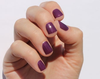 Solid Plum Heat Activated Nail Wraps