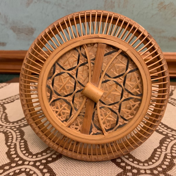 Vintage Decorative Asian Round Wooden See-Through Basket with Lid