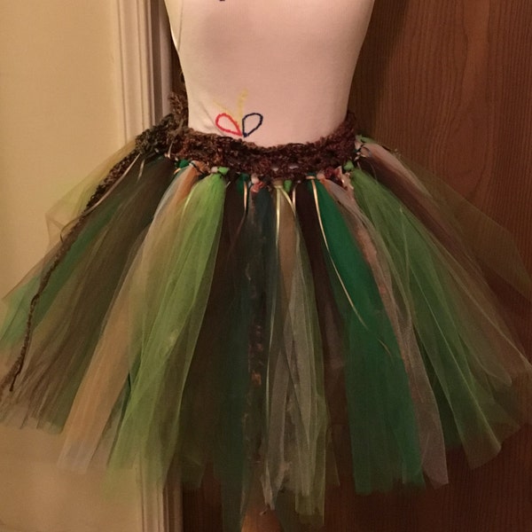 Nymphe des bois, princesse des marais, jupe de fée, tutu, taille au crochet, fil peignée, tulle, couleurs camouflage forêt