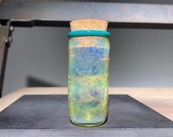 Vaso in vetro soffiato, ermetico con tappo in sughero, con sfumature di alghe argentate e acquamarina, JappeGlass