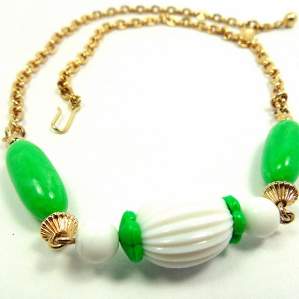 Vintage Avon Green and White Bead Necklace