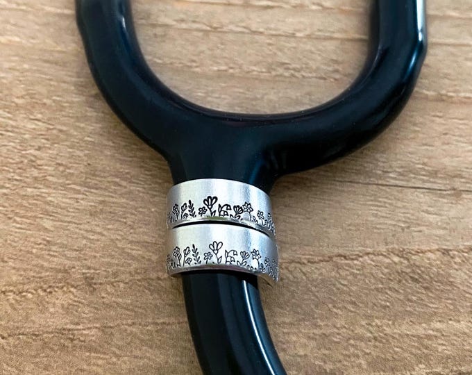 Wildflower Stethoscope Charm Nurse gift Nursing student EMT Gift Doctor Gift Gift for Her Nurse Graduate Medical Student Nurse Daughter