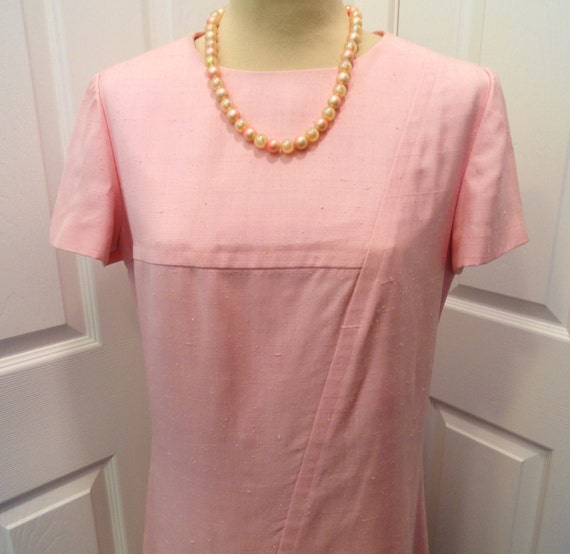 1960s S M NEIMAN MARCUS Pink Sheath Short Sleeved… - image 2