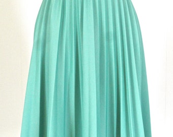 60s DEVON green poly accordion pleat skirt USA summer spring easy wear adjustable waist flippy sassy fun vintage midcentury school secretary