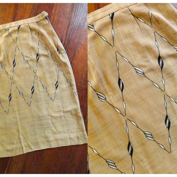 60s AS FOUND tan gold black white pencil skirt wiggle novelty print side zip XS vintage midcentury back to school stage costume secretary