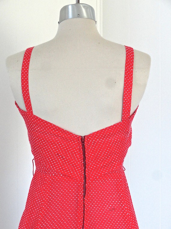 70s red dotted swiss S dress fitted bodice summer… - image 9