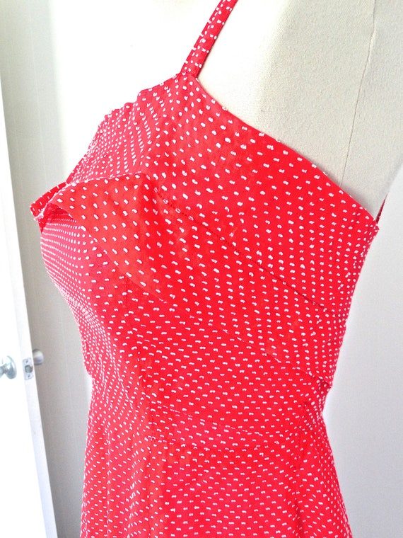 70s red dotted swiss S dress fitted bodice summer… - image 4