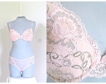 90s JEZEBEL NOS S XS Bra Panty Set Pink Silver Metallic Thread Lace Sheer Green Vine Pattern lacy sexy padded braided spaghetti strap 3 hook