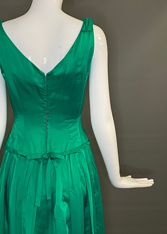 Gorg Vtg 50s 60s Emerald Green Satin Party Dress … - image 8