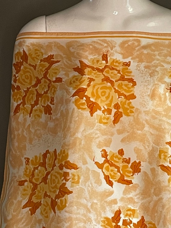 Vintage 70s Vera Orange Cream Print 21 Square Vin… - image 5