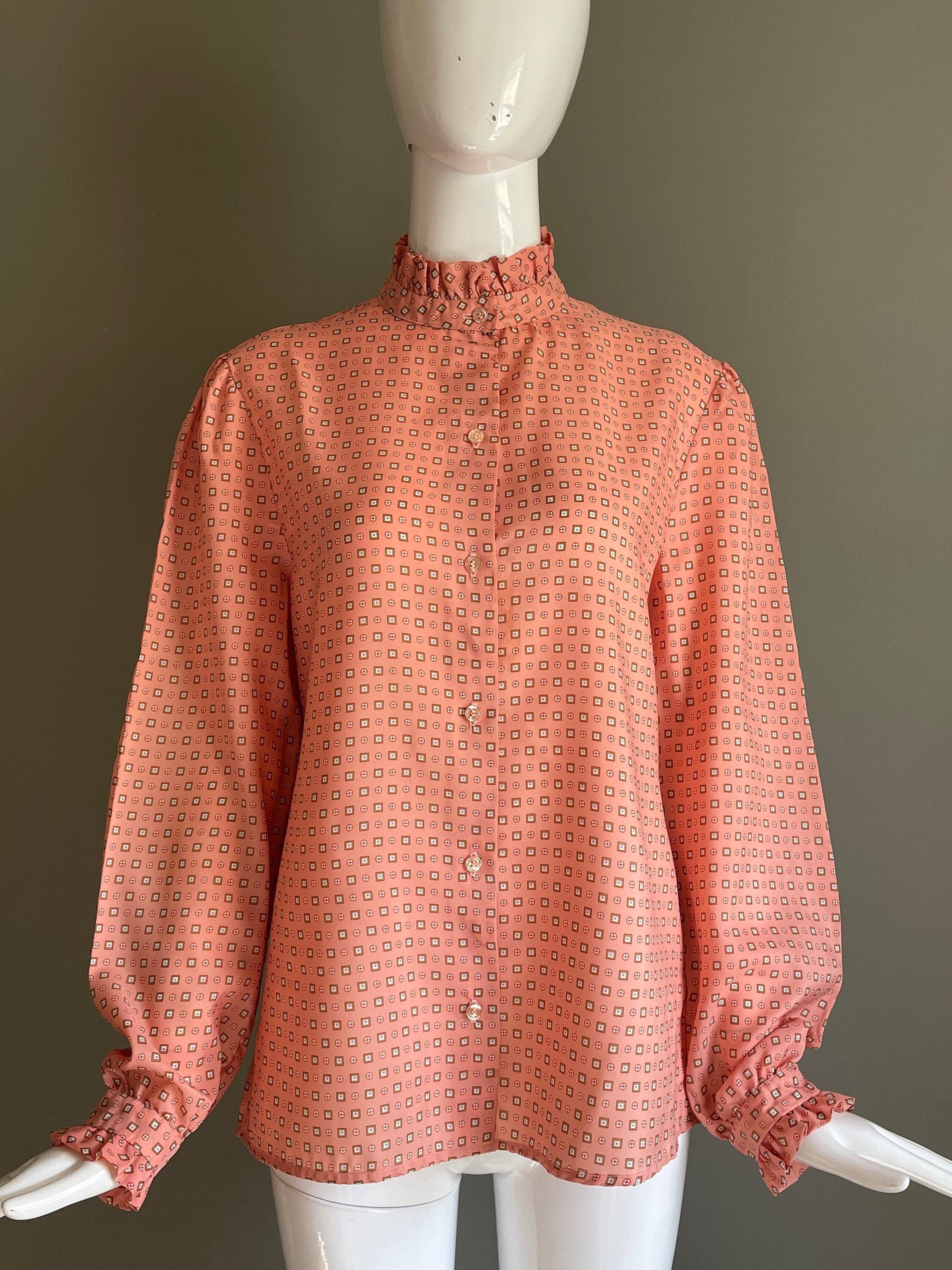 Vtg 70s Indie Print John Meyer Label Ruffle Victorian Neckline Ruffle Cuffs Top Blouse Rare 14 L Size Mint Hippy Buttons Up Salmon Peachy