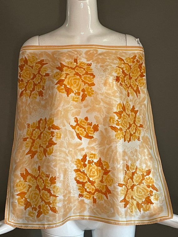 Vintage 70s Vera Orange Cream Print 21 Square Vin… - image 3