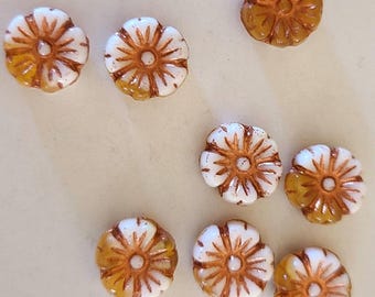 Eight Hawaii, 10mm, flower Czech glass beads in mixed colors with copper wash