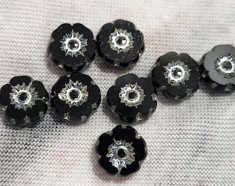 Ocho cuentas de vidrio checo con forma de flor de hibisco de 7 mm