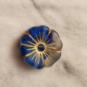 One XL 22mm Hawaii flower Czech glass bead
