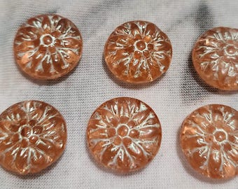 Seis cuentas de vidrio checo de 15 mm con forma de flor de dalia en color melocotón translúcido