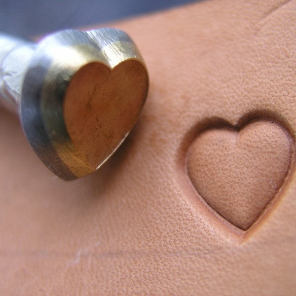 014-07 Heart Leather stamp 5 x 5, 7x7, 10 x 10 or 14 x 14 mm brass surface