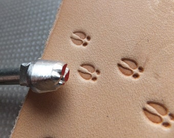 017-97  Alu White tail Deer track paw 1/4&#39;&#39; Alloy Leather Stamp with own steel handle