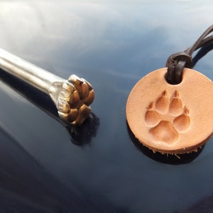 011-04 Wolf Track Leather Stamp Saddlery Tool Punch 3D Brass Western Design image 3