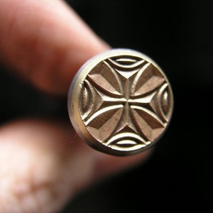 014-02 Latin CROSS leather stamp Saddlery homemade Tool Punch 3D Brass