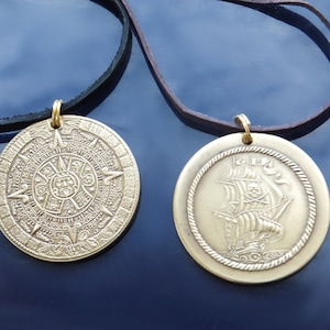 Aztec calendar Medaillon Massive solid Brass with patina pendant Medal