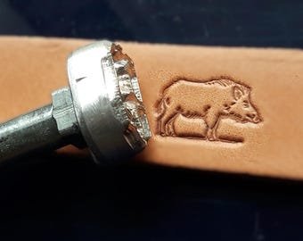 Wild boar looking to right Aluminium Alloy Leather Stamp with own steel handle