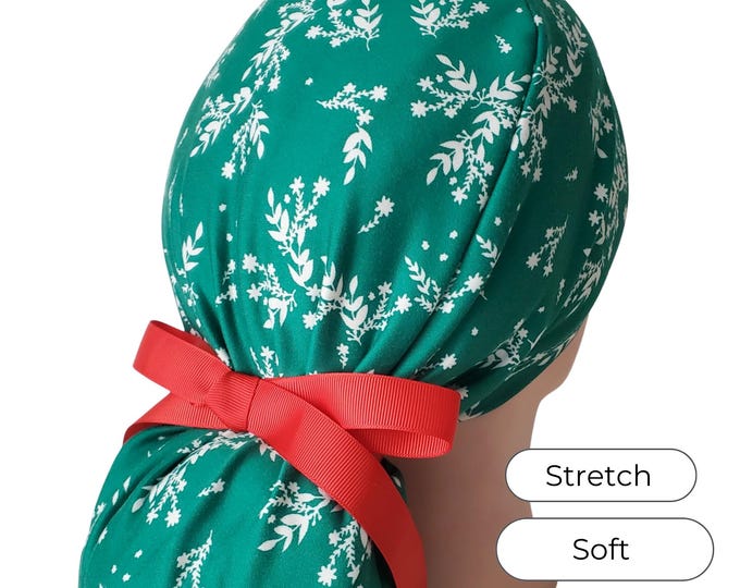Stretch Christmas Ponytail Scrub Cap: Adjustable Holiday Green Surgical Hat