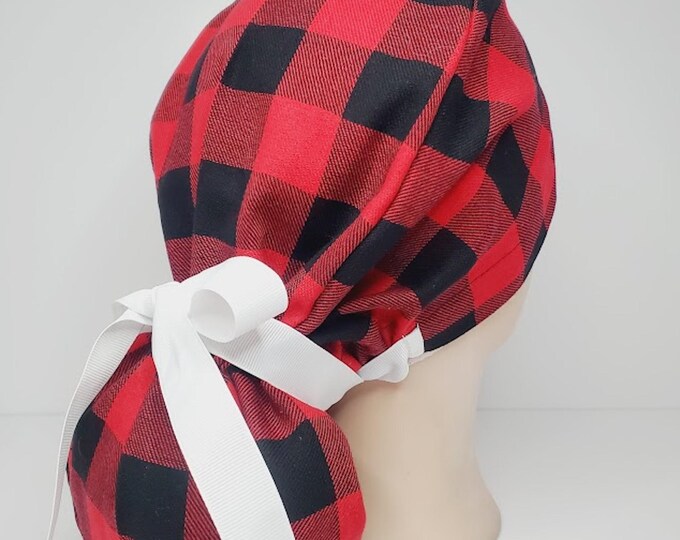 Christmas ponytail scrub cap in red and black buffalo plaid flannel - satin lined option