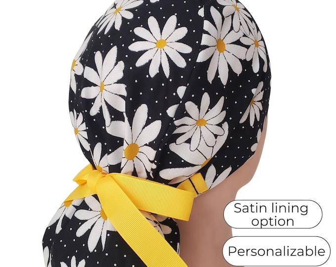 Ponytail Scrub Cap Satin Lined Personalized Surgical Hat for Women : Black Daisy Floral