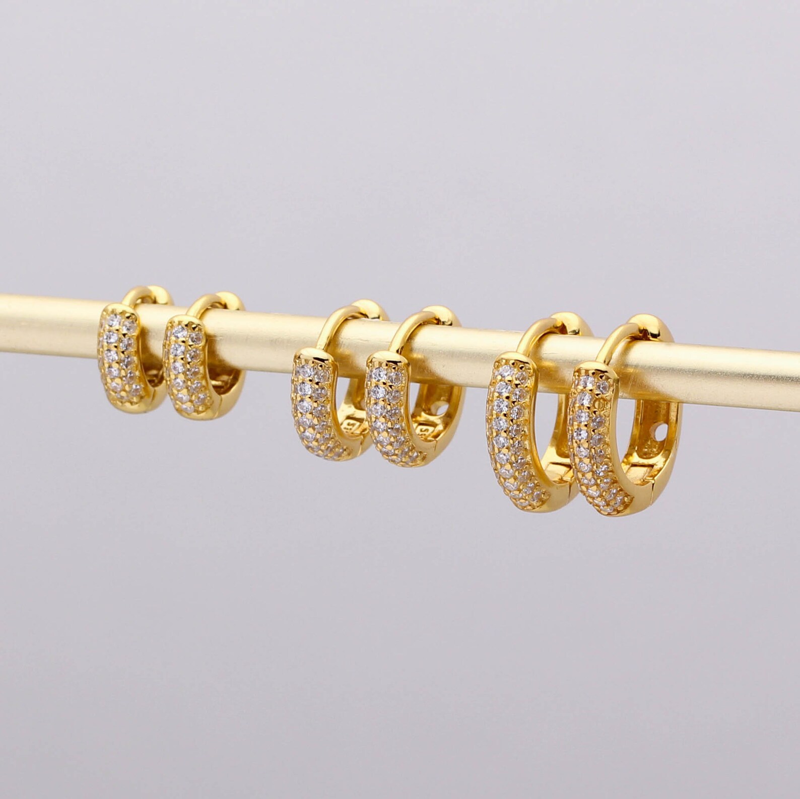 chunky gold huggie hoops