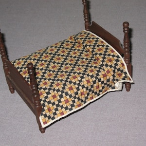 MINIATURE QUILT