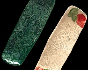 Long rectangular, food-safe trays with leaf-texture