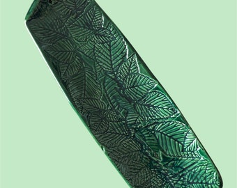Long rectangular, food-safe trays