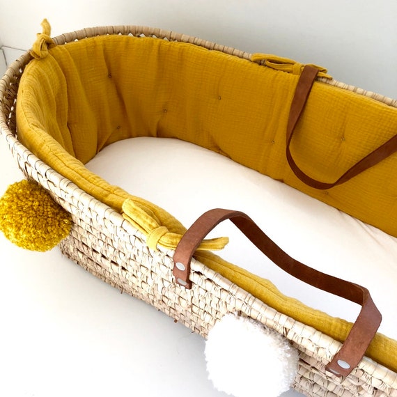 Couffin Moise Pour Bebe Pompons Jaune Moutarde Ecru Et Etsy Couffin Moise Pour Bebe Pompons Jaune Moutarde Ecru Et Etsy