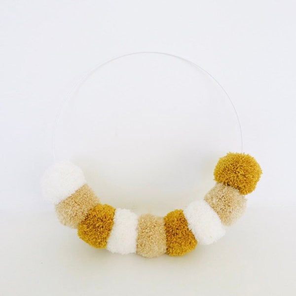 Couronne de pompons lumineuse, décoration murale, Ecru, Jaune curry, Beige nude