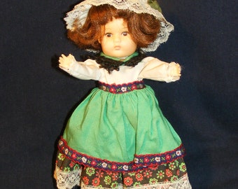 Ginny Doll, Vogue, 8", Irish Doll, Ireland Far Away Doll, Green & Black Dress w/ Bonnet, Original Outfit Clothes with shoes, Nice Condition