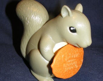 Squirrel Figure, Charlie and the Chocolate Factory, Pull String to make figure vibrate, Cute toy, Animal Toy