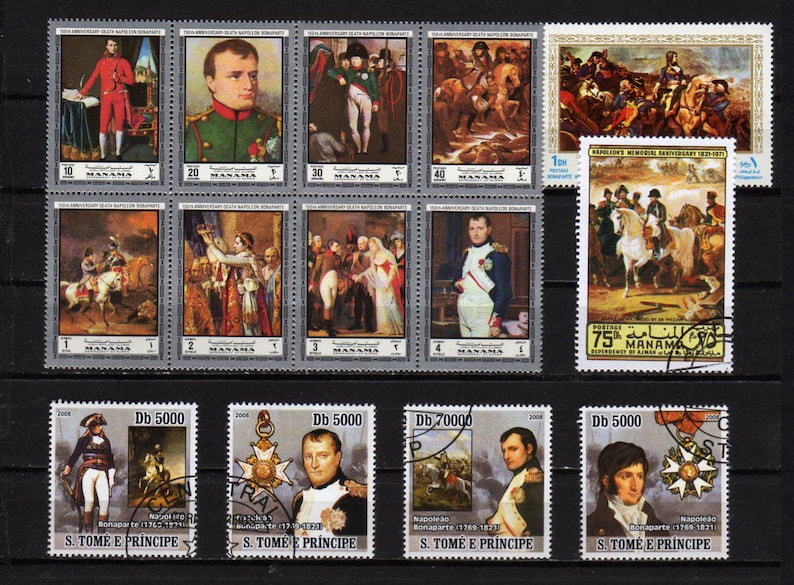 Op de afbeelding: Een verzameling postzegels met historische portretten en veldslagen van Napoleon Bonaparte. De postzegels bevatten verschillende denominaties uit Manama en S. Tom&eacute; e Pr&iacute;ncipe, met gedetailleerde kunstwerken, militaire uniformen en medailles.