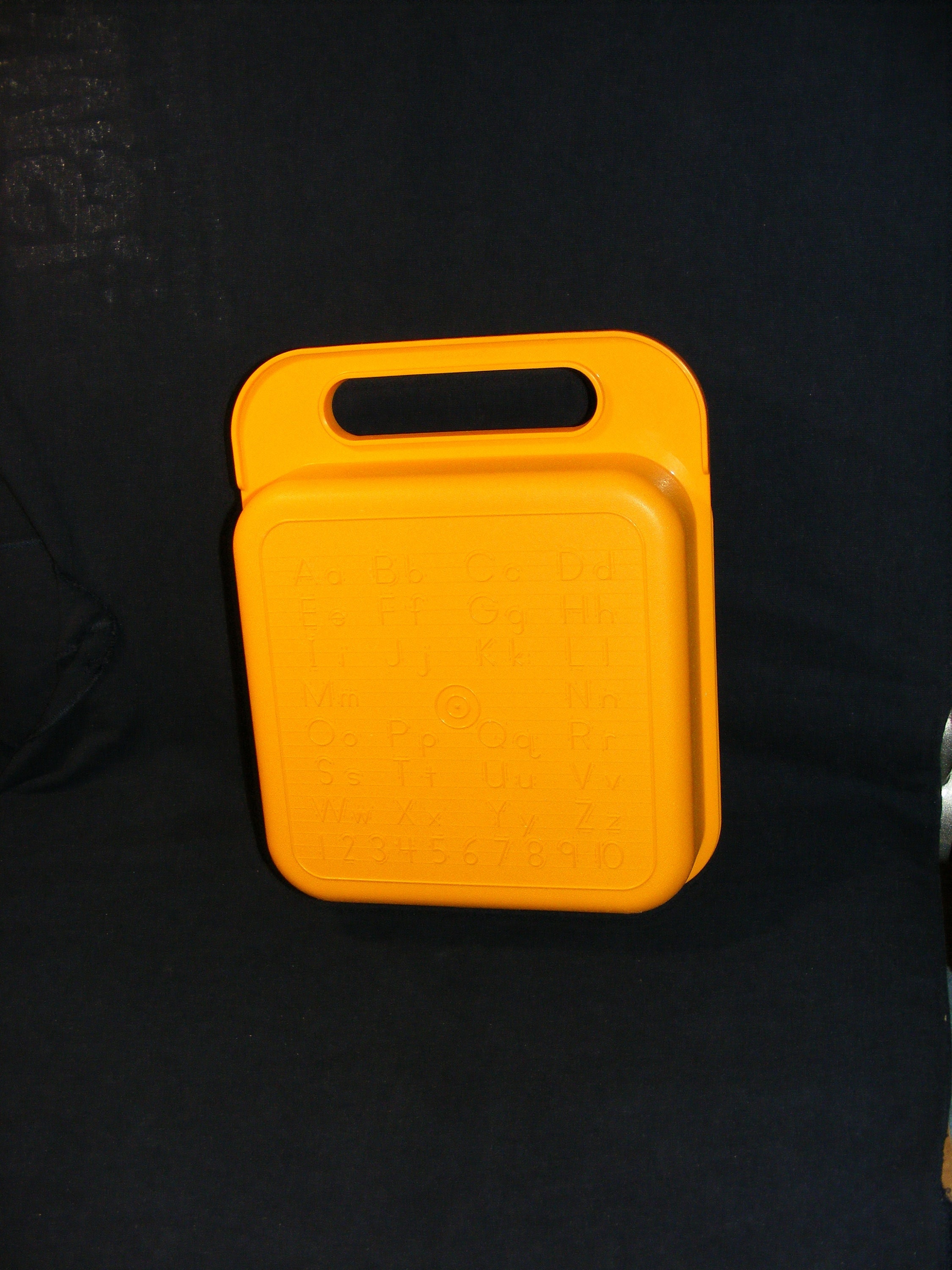 The Chicago Athenaeum - TUPPERWARE LOLY TUP LUNCH BOX, 2013