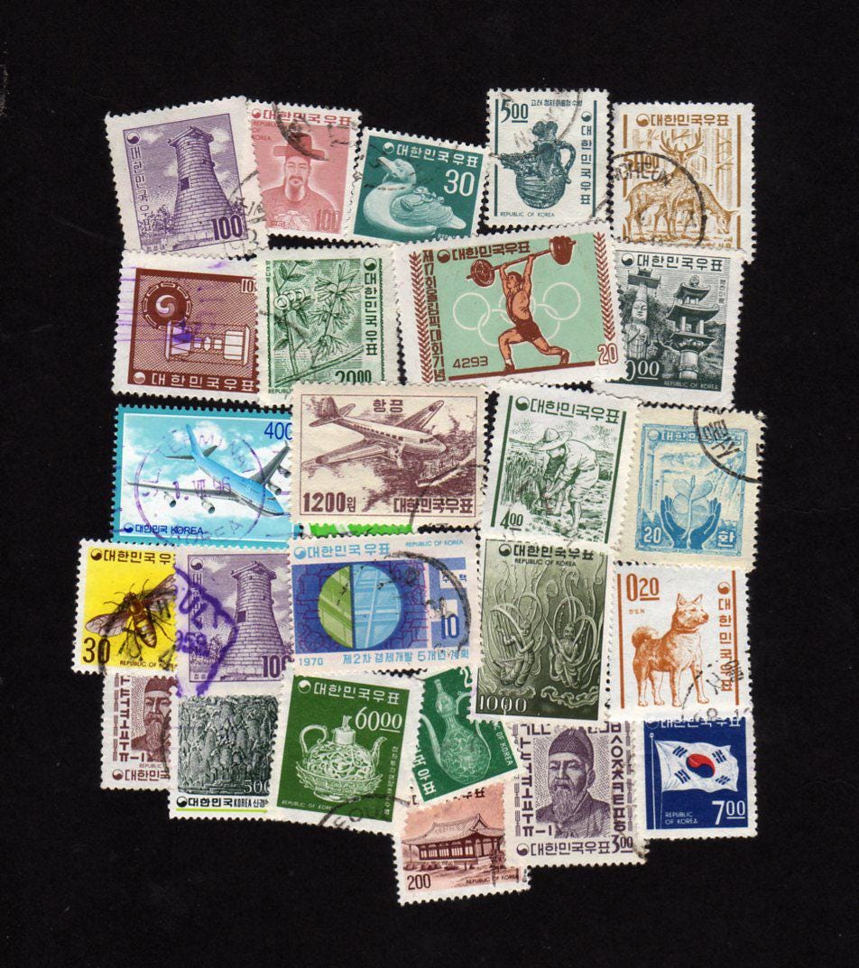 Sud-Corée Timbres 700 différents timbres Sud-Corée Timbres 700 différents timbres