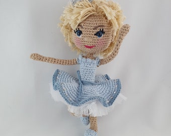 Crochet doll pattern "Blue Ballerina". Amigurimi.
