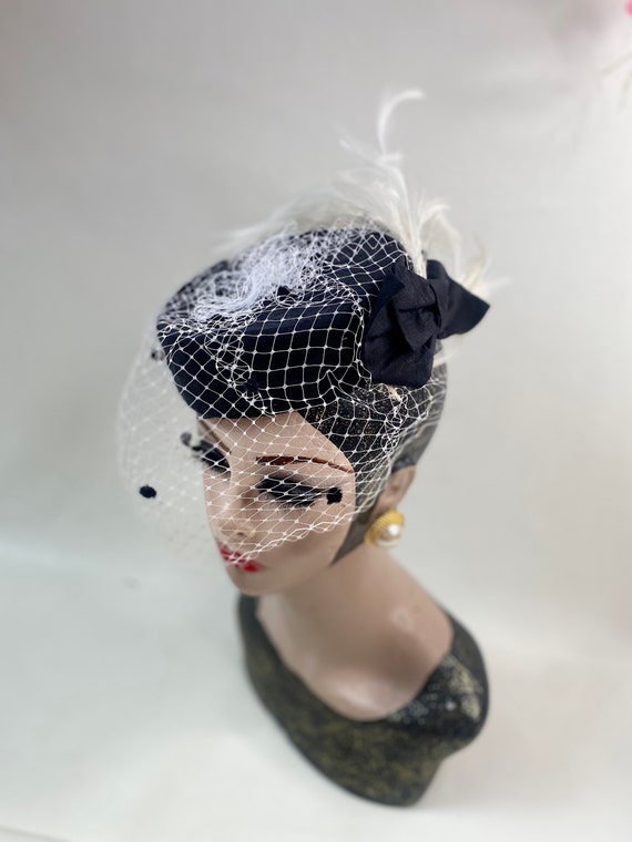 Black vintage pill box hat with veil and feathers… - image 8