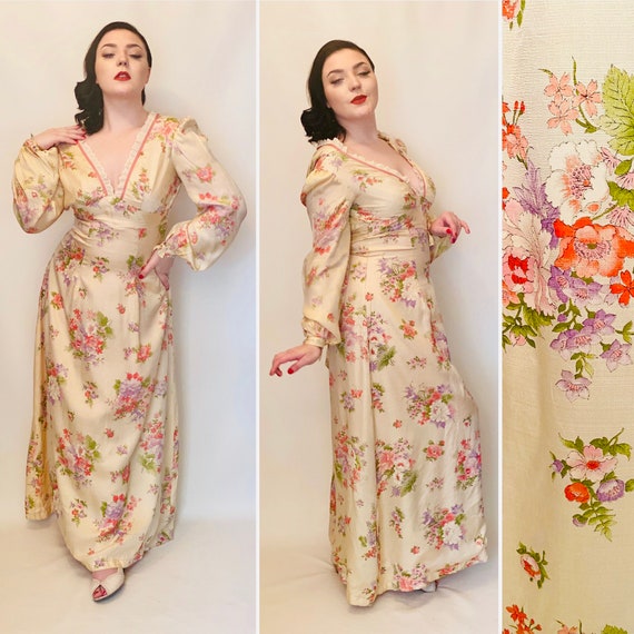 Vintage dress. Size 12, floral dress. Maxi dress.