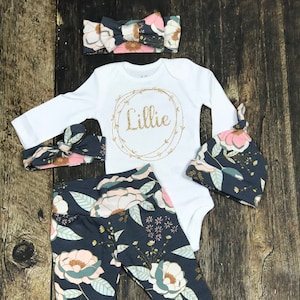 Newborn Girl Coming Home Outfit, Personalized Coming Home Outfit, Personalized Clothing, Baby Shower, premie girl,baby girl