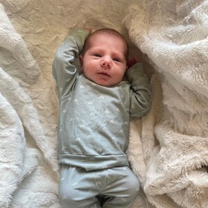 Baby Gender Neutral Outfit/Newborn Baby Clothes/Organic Baby Clothes/Baby Boy/Baby Girl/Baby Gift/rainbow baby outfit/Premie outfit