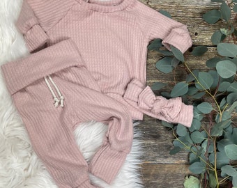 Newborn girl coming home outfit/baby girl blush waffle knit/baby girl clothes/modern baby clothes/newborn girl/Premie girl