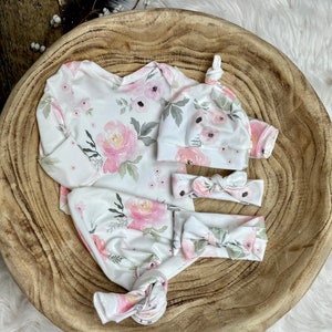 Newborn Girl Coming Home Outfit, Baby Girl Coming Home Outfit, Knotted Gown, Knotted Sleeper, Watercolor Floral, Premie Girl,baby shower