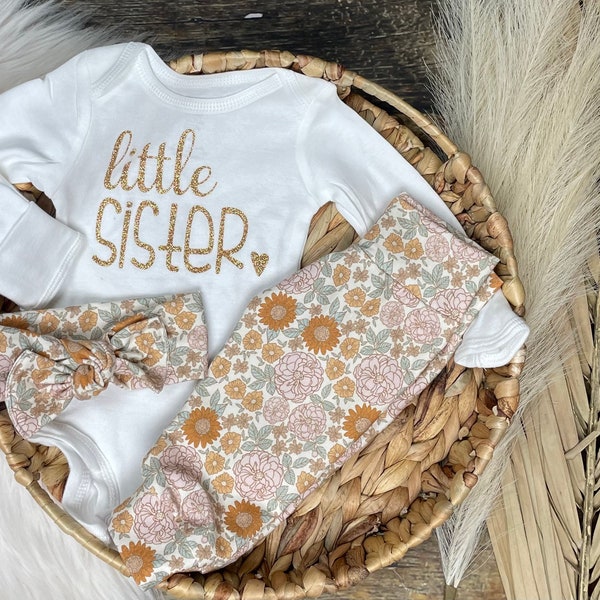 Newborn Girl Coming Home Outfit, Baby Girl outfit in Watercolor Floral Outfit, Little Sister Outfit, Baby Sister, Baby girl bow, Premie Girl