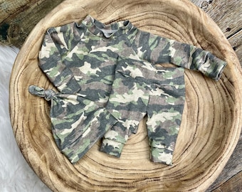 Newborn Coming Home Outfit/baby Camo outfit/Newborn Boy Camo Outfit/Baby Camo/Camuflaje de bebé/Modern Baby Outfit/Baby Boy/Premie Baby